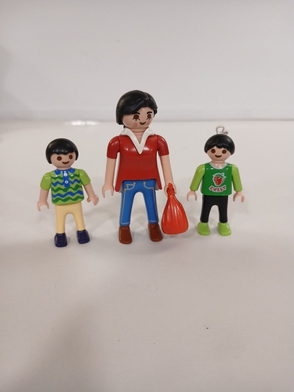 PLAYMOBIL Women Figure '94 Two Small Figures '95 Family Black Hair Red Bag
